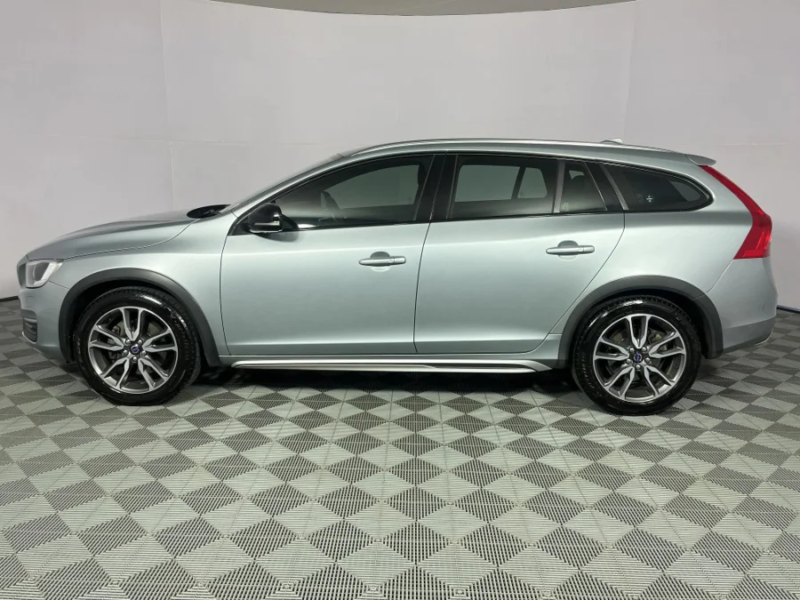 Used 2016 Volvo V60 Cross Country D4 AWD Momentum - WeBuyCars Rustenburg Used 2016 Volvo V60 Cross Country D4 AWD Momentum - WeBuyCars Rustenburg