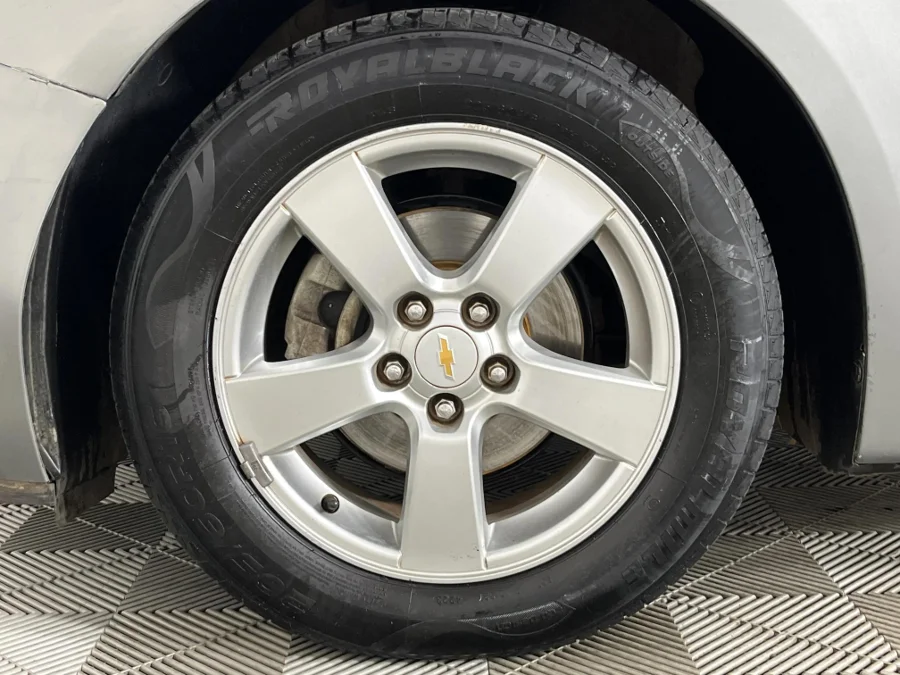 Used 2011 Chevrolet Cruze 1.6 L - WeBuyCars The Dome