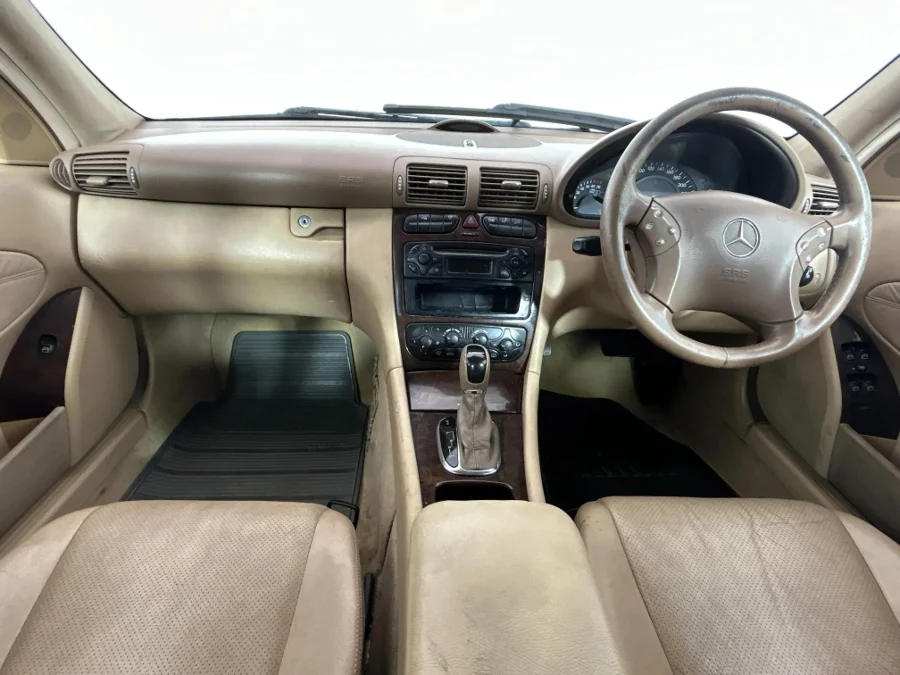 Used 2004 Mercedes-Benz C-Class C200 Kompressor Elegance Touchshift - WeBuyCars Richmond