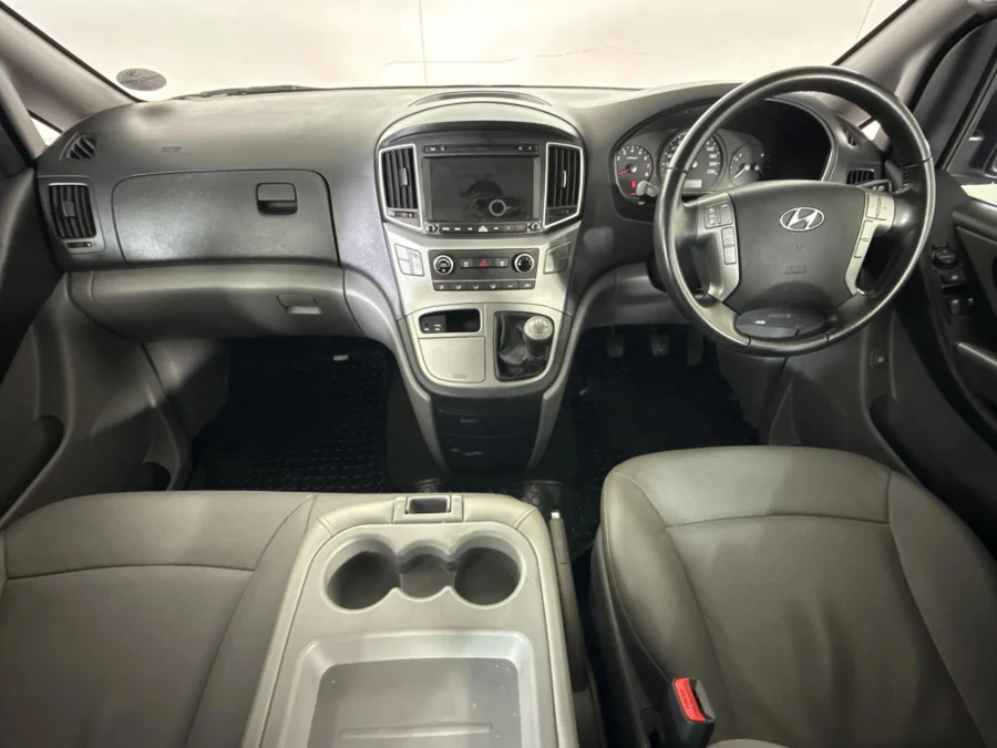 Used 2017 Hyundai H-1 2.4 bus Executive - WeBuyCars Midstream