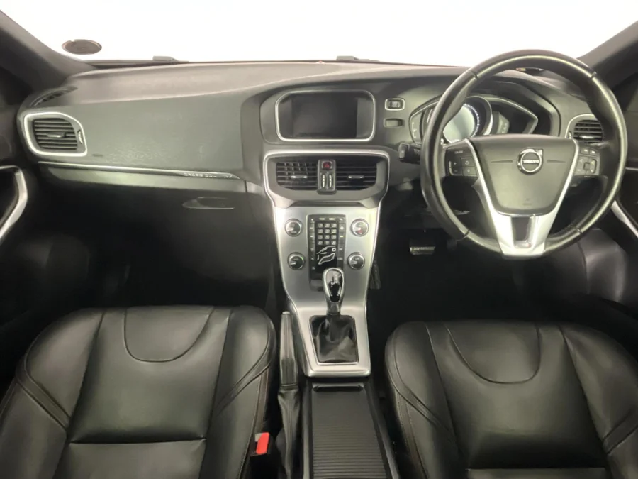 Used 2018 Volvo V40 Cross Country D3 Inscription - WeBuyCars Brackenfell Cape Town