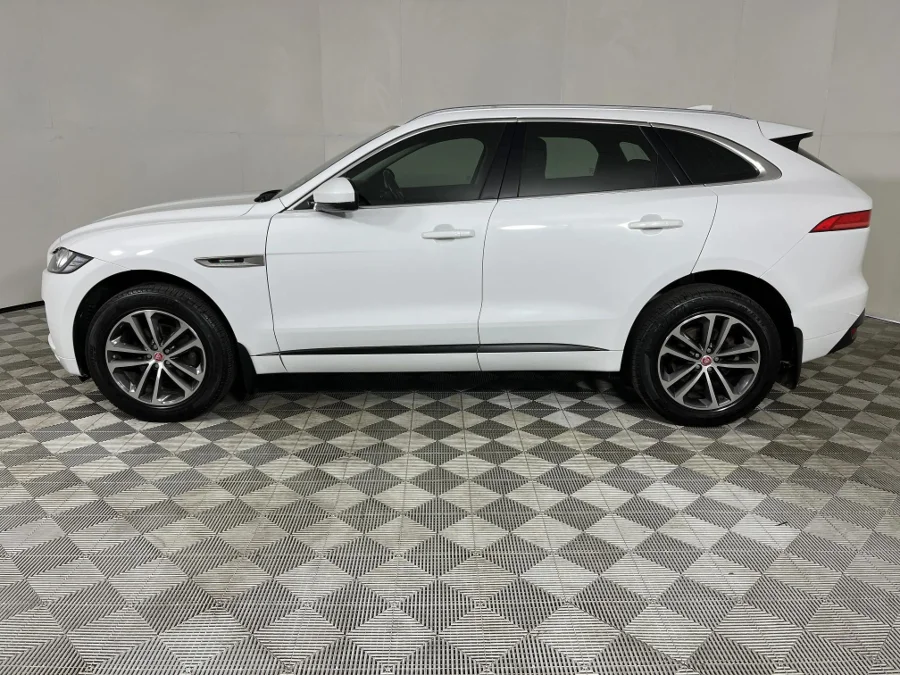 Used 2017 Jaguar F-Pace 20d AWD Chequered Flag - WeBuyCars George