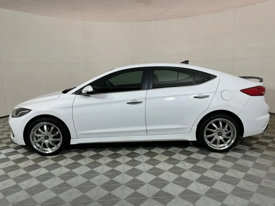 Used 2018 Hyundai Elantra 1.6 Turbo Elite Sport - WeBuyCars JHB South