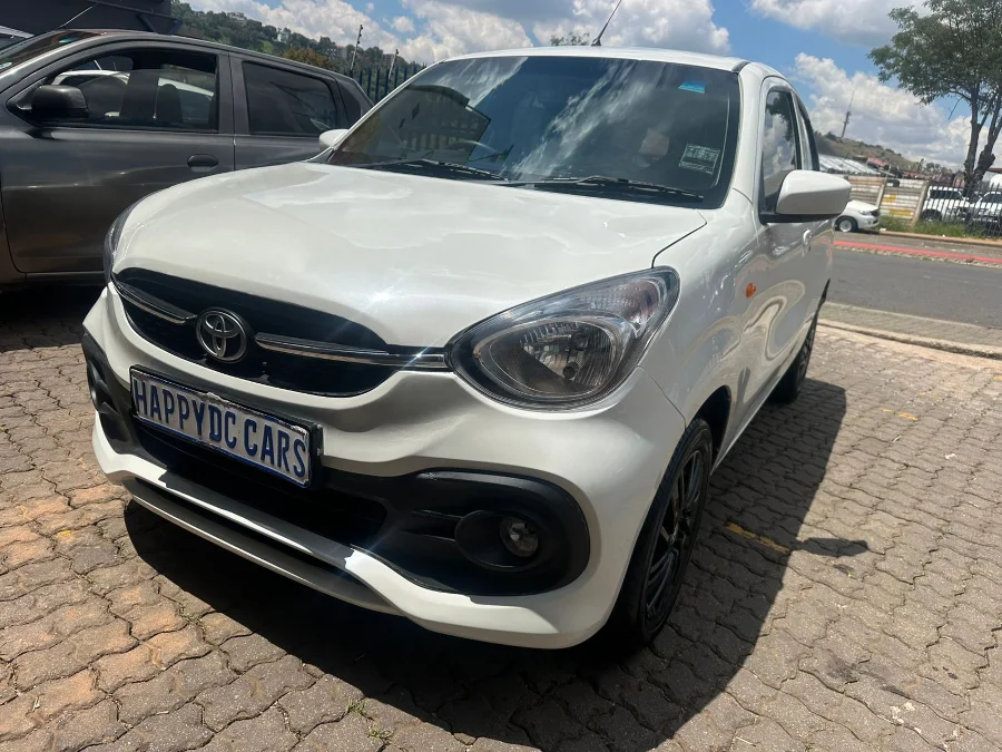 Used 2025 Toyota Vitz 1.0 XR auto - Happy DC Motors