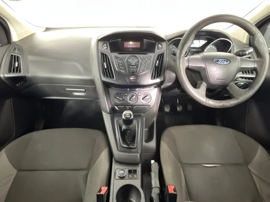 Used 2012 Ford Focus sedan 1.6 Ambiente - WeBuyCars Montana