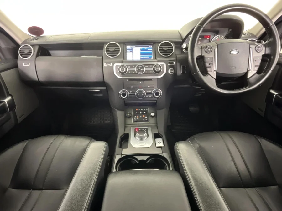 Used 2014 Land Rover Discovery SCV6 S - WeBuycars East London