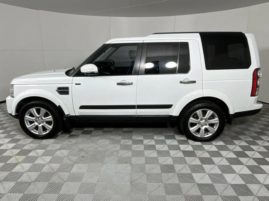 Used 2014 Land Rover Discovery SCV6 S - WeBuycars East London