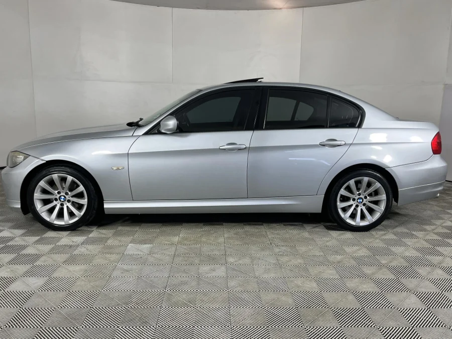 Used 2011 BMW 3 Series 320i Start - WeBuyCars The Dome