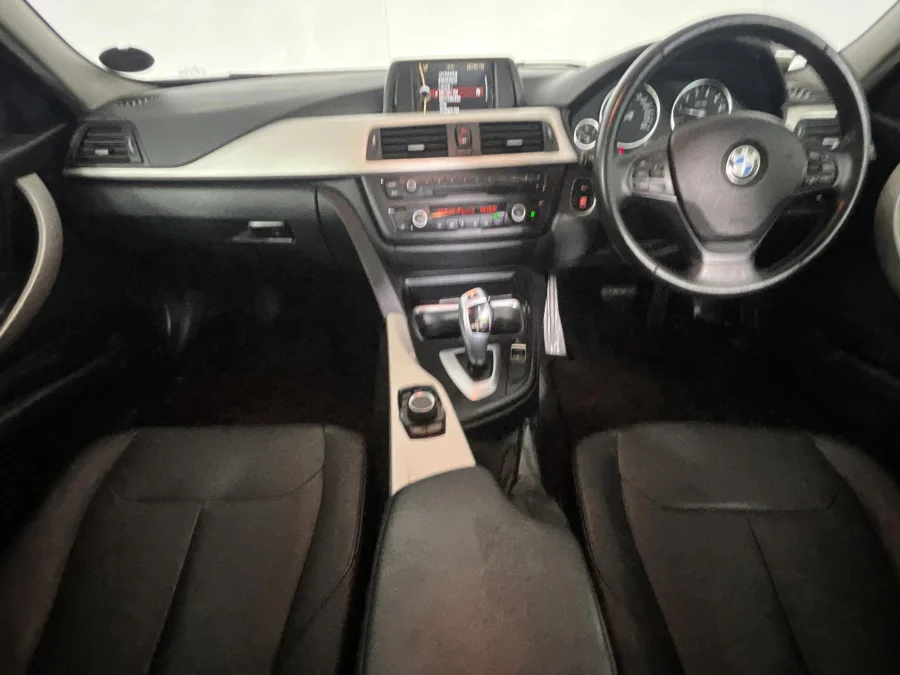 Used 2014 BMW 3 Series 320i sports-auto - WeBuyCars Silverlakes Used 2014 BMW 3 Series 320i sports-auto - WeBuyCars Silverlakes