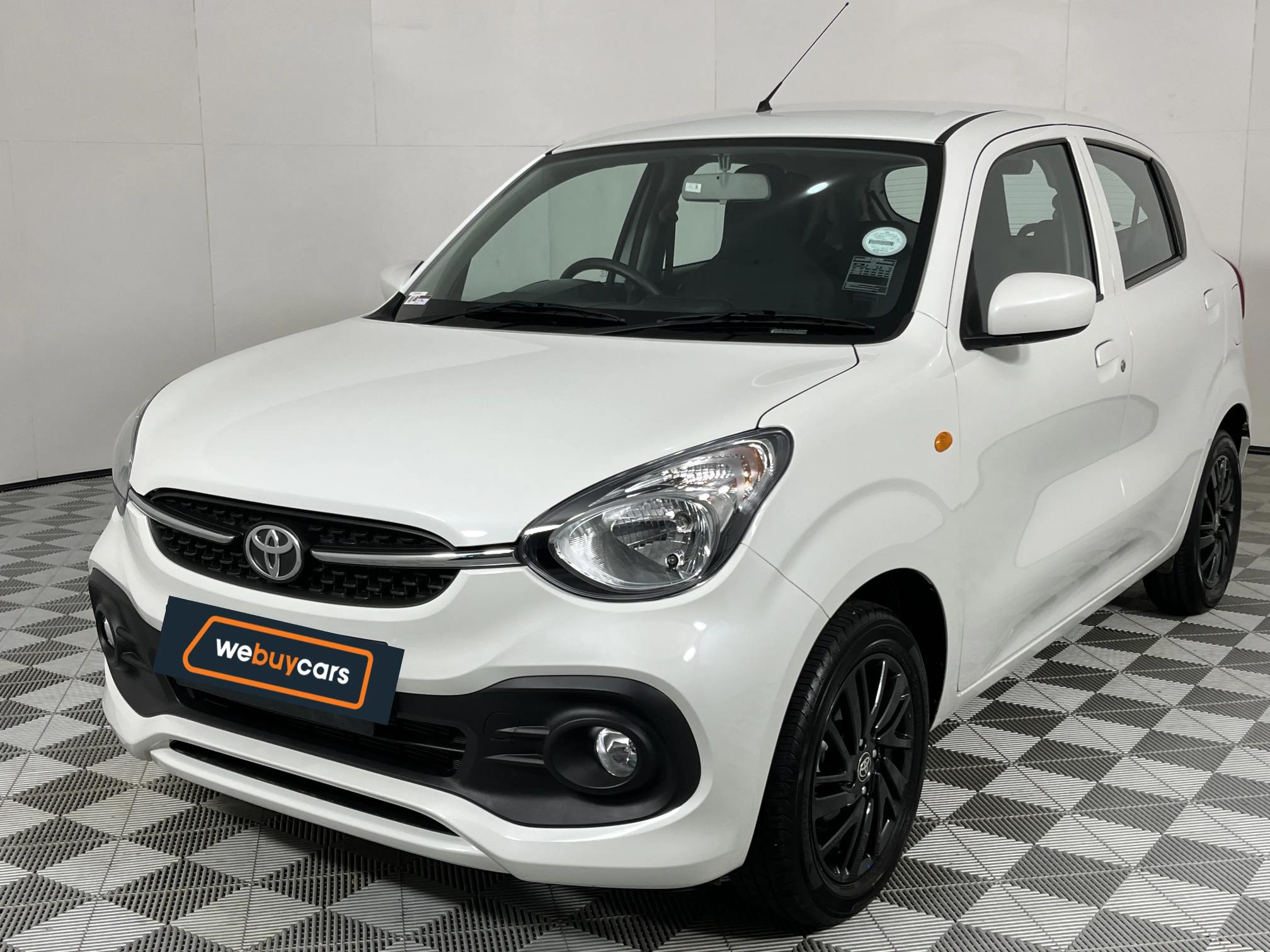 Used 2025 Toyota Vitz 1.0 XR manual