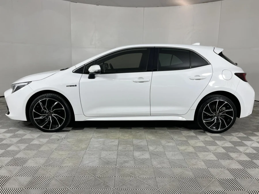 Used 2023 Toyota Corolla hatch 1.8 Hybrid XR - WeBuyCars JHB South