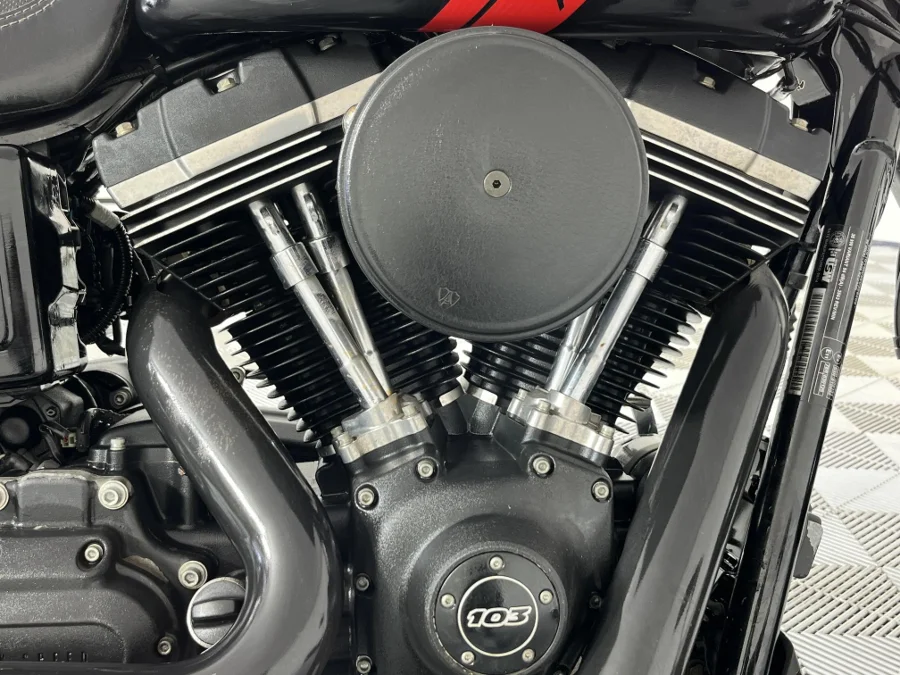 Used 2015 Harley Davidson Dyna FAT BOB - WeBuyCars The Dome