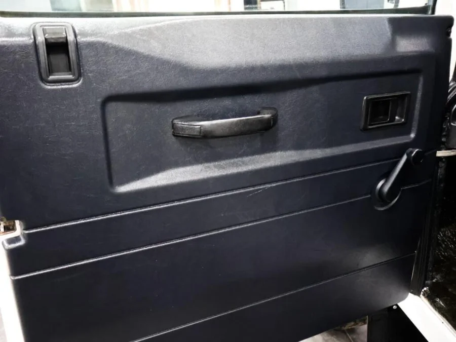 Used 2009 Land Rover Defender 110 TD hardtop - ICar Gezina