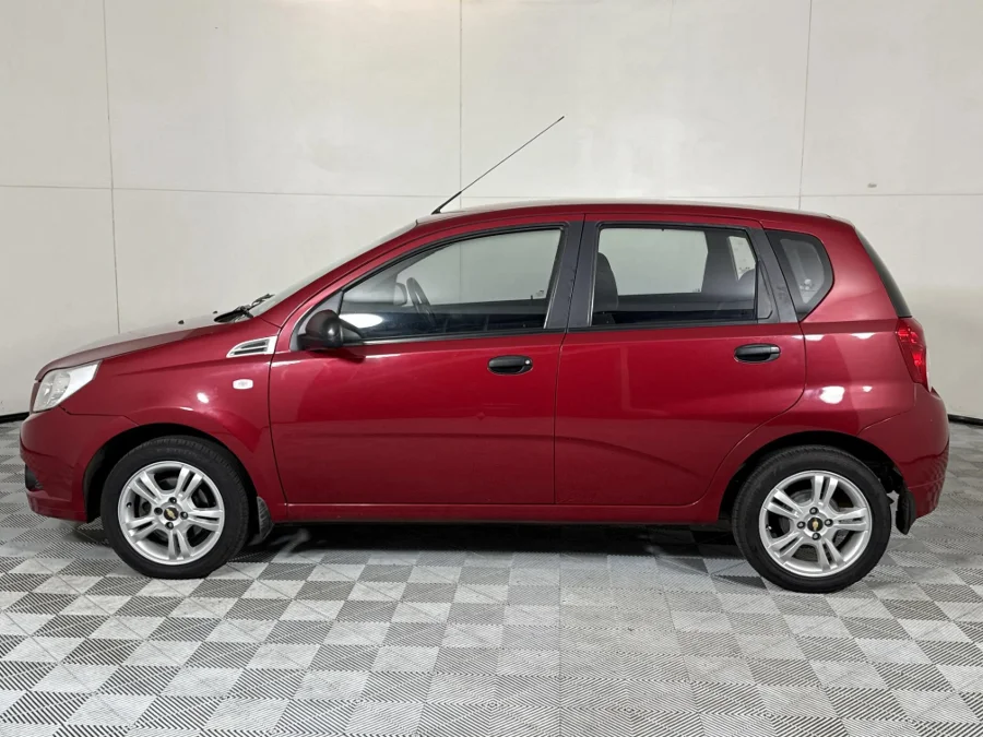 Used 2014 Chevrolet Aveo hatch 1.6 L - WeBuyCars Midstream Used 2014 Chevrolet Aveo hatch 1.6 L - WeBuyCars Midstream