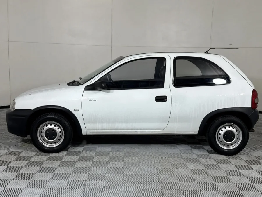 Used 2002 Opel Corsa Lite 1.4i - WeBuyCars Midstream