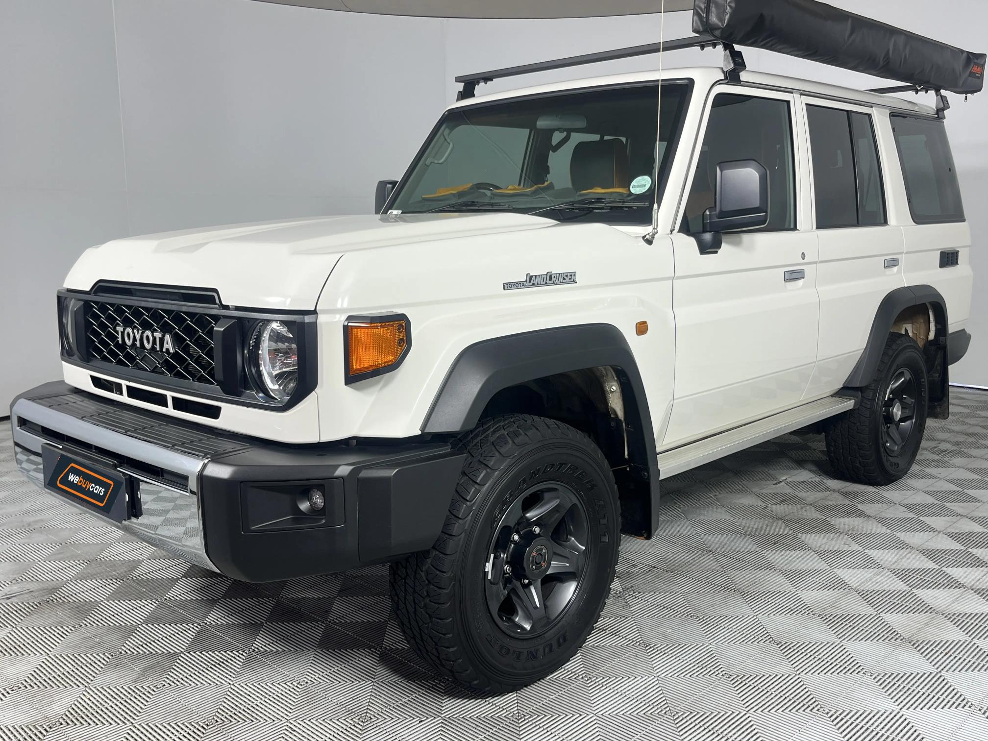 Used 2025 Toyota Land Cruiser 76 2.8GD-6 station wagon LX manual