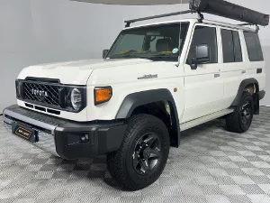 Used 2025 Toyota Land Cruiser 76 2.8GD-6 station wagon LX manual