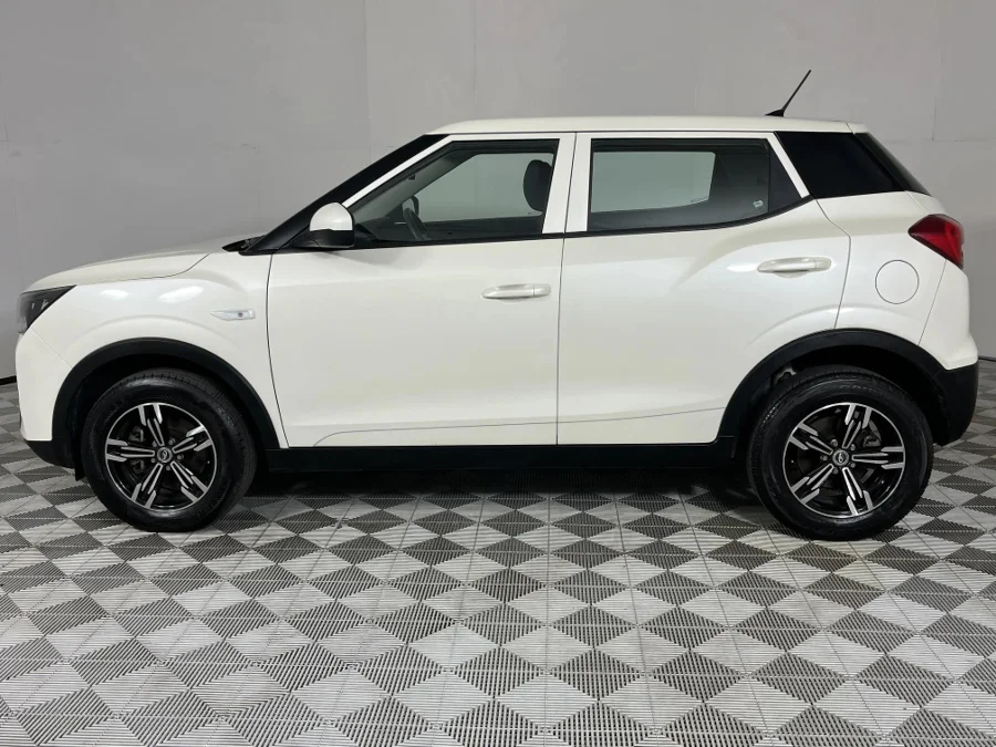 Used 2022 Mahindra XUV300 1.2T W4 SE - WeBuyCars George