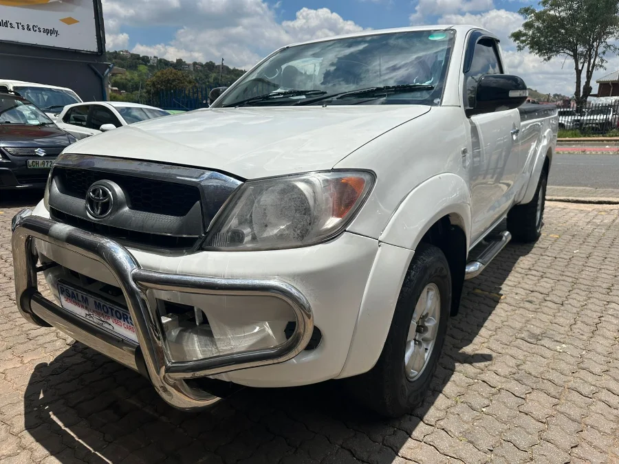 Used 2011 Toyota Hilux 2.7 single cab S - Happy DC Motors
