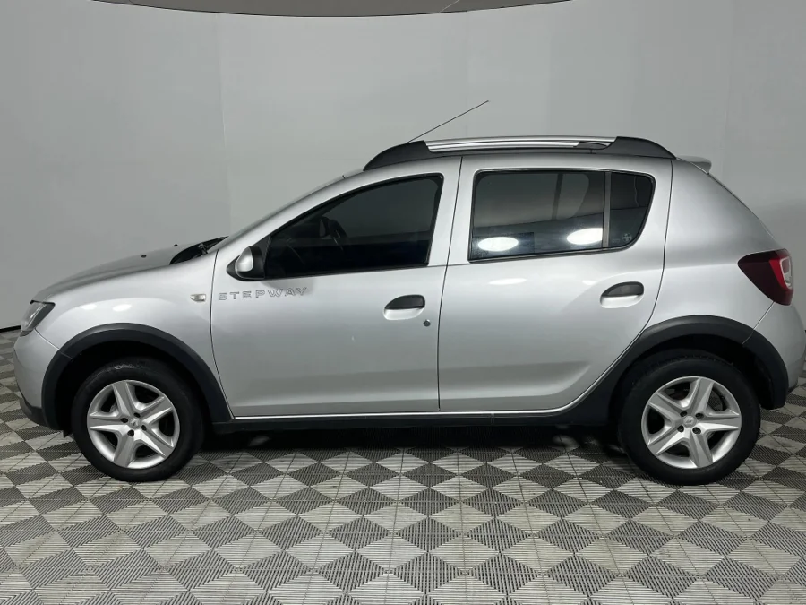 Used 2017 Renault Sandero 66kW turbo Stepway Expression - WeBuyCars Lansdowne