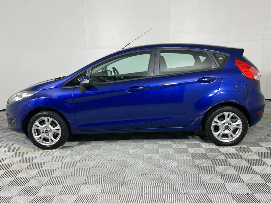 Used 2014 Ford Fiesta 5-door 1.4 Trend - WeBuyCars Riverhorse