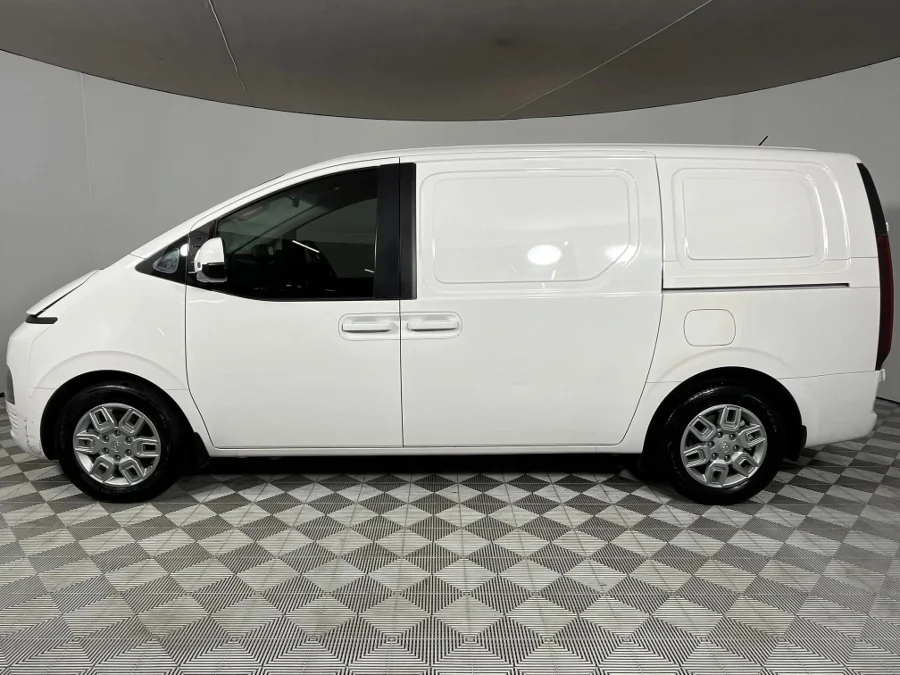Used 2022 Hyundai Staria 2.2D panel van - WeBuyCars Richmond