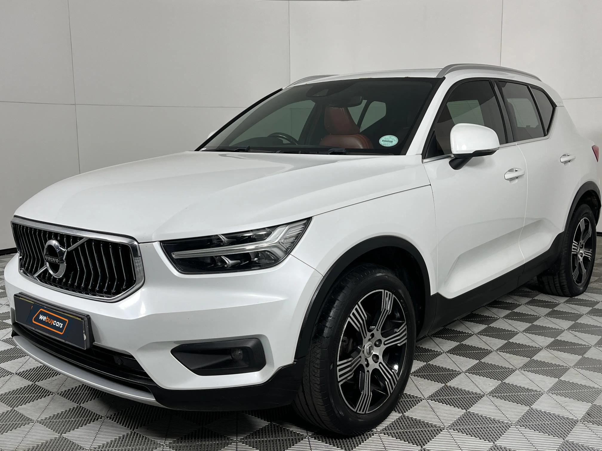 Used 2020 Volvo XC40 T3 Momentum