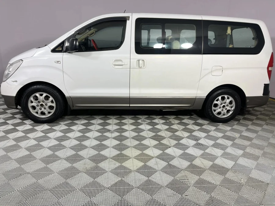 Used 2012 Hyundai H-1 2.5VGTi bus GLS - WeBuyCars The Dome