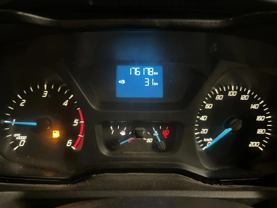 Used 2016 Ford Transit Custom panel van 2.2TDCi 74kW SWB Ambiente - WeBuyCars Germiston