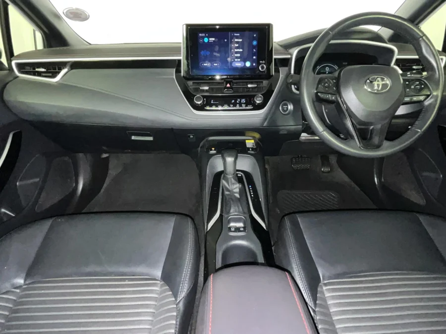 Used 2023 Toyota Corolla hatch 1.8 Hybrid XR - WeBuyCars Durban