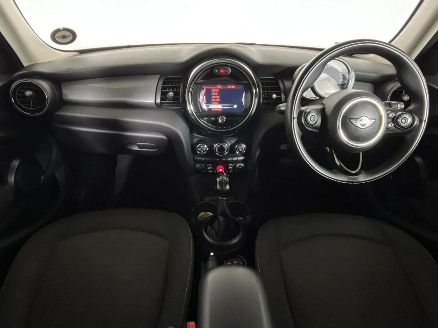 Used 2017 MINI Hatch Cooper Hatch 5-door Seven 7 auto - WeBuyCars The Dome