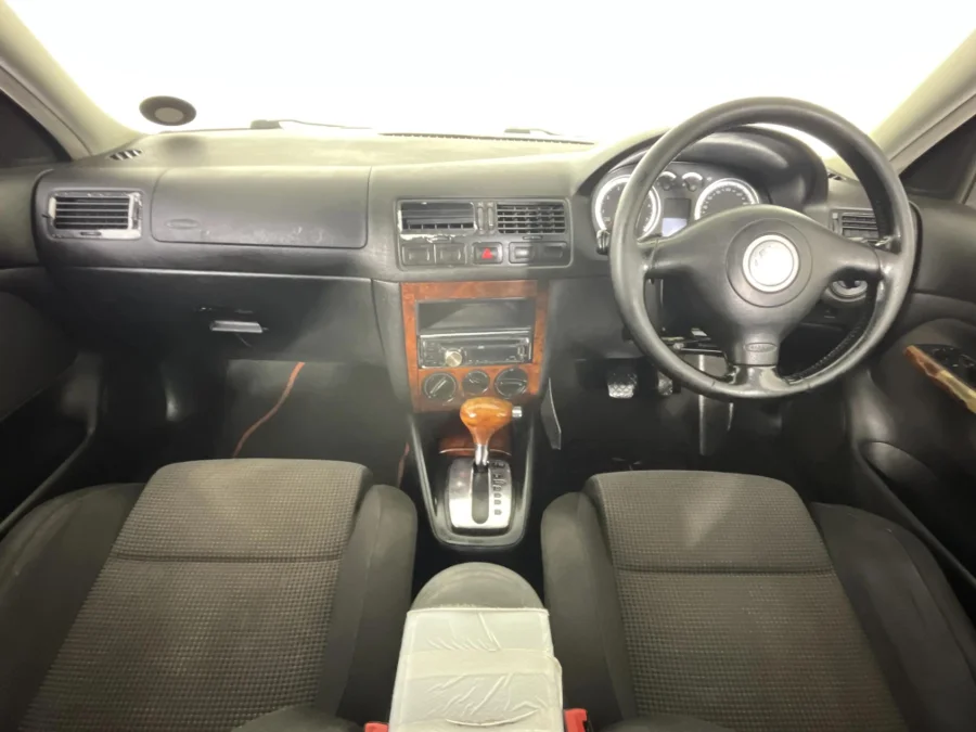 Used 2003 Volkswagen Jetta 2.0 Highline automatic - WeBuyCars The Dome