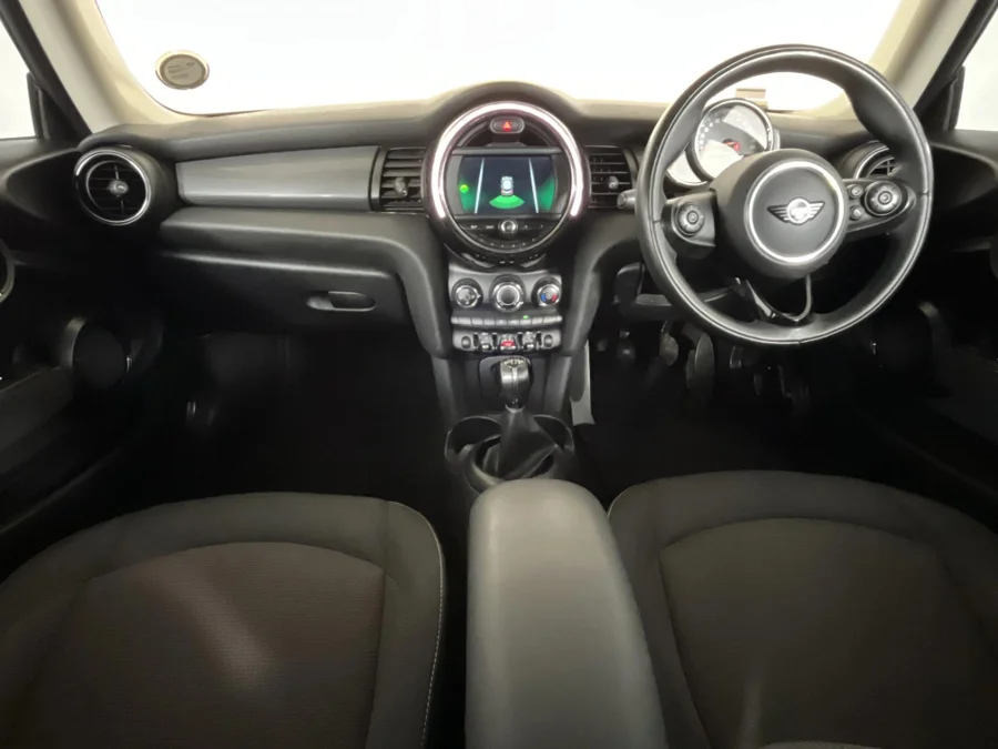 Used 2018 MINI Hatch Cooper Hatch 3-door - WeBuyCars Montana