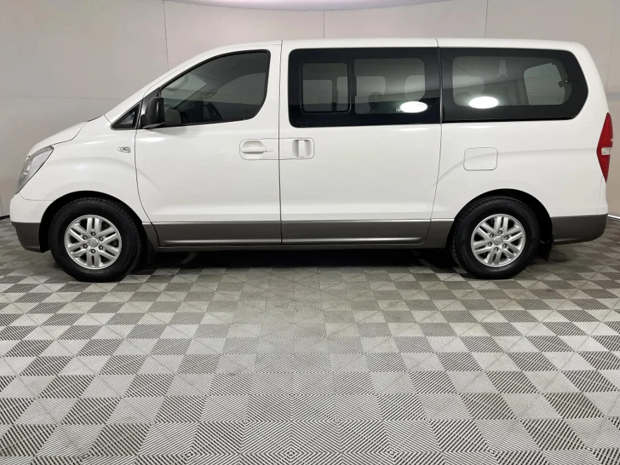 Used 2017 Hyundai H-1 2.5VGTi bus Elite 9-seater - WeBuyCars Polokwane Used 2017 Hyundai H-1 2.5VGTi bus Elite 9-seater - WeBuyCars Polokwane