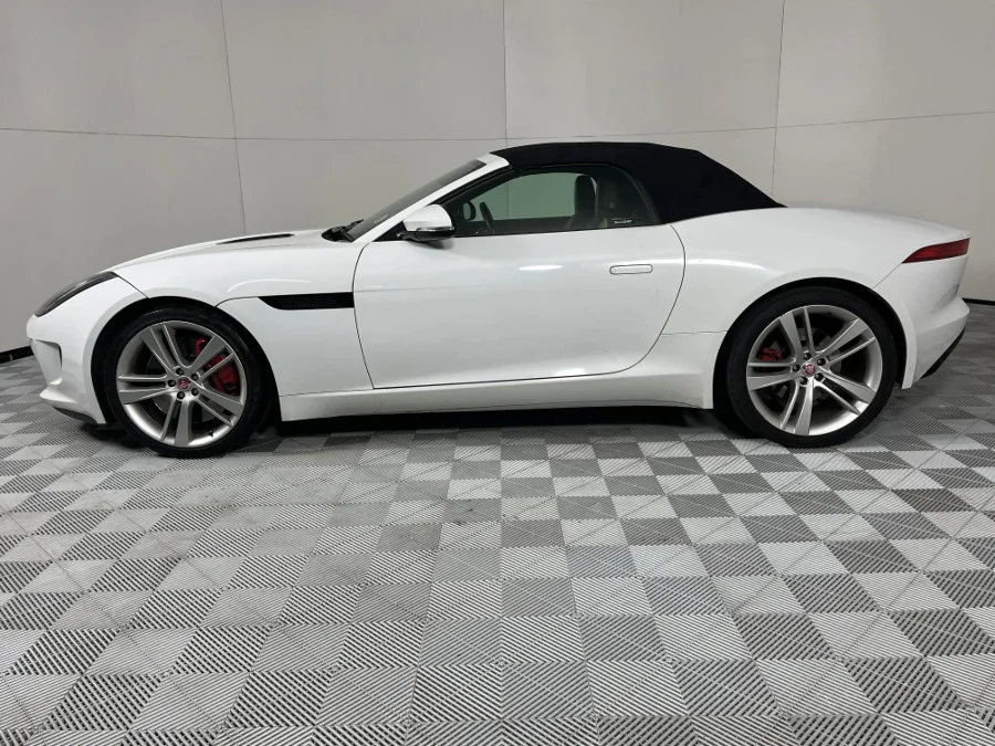 Used 2014 Jaguar F-Type S convertible - WeBuycars East London