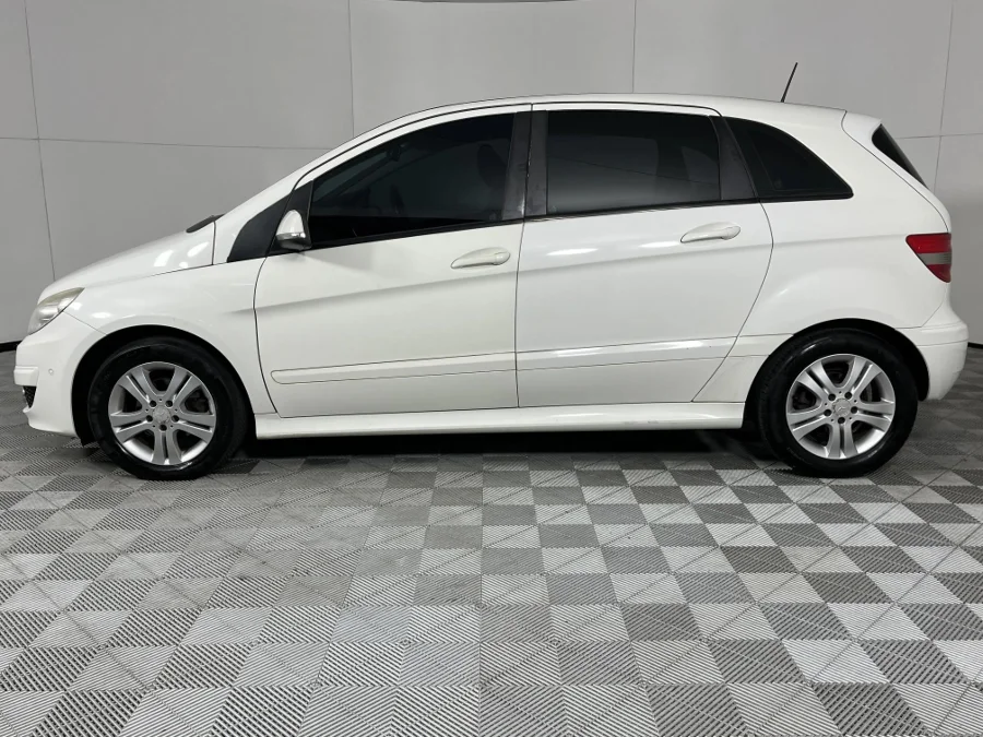 Used 2011 Mercedes-Benz B-Class B180 auto - WeBuycars East London