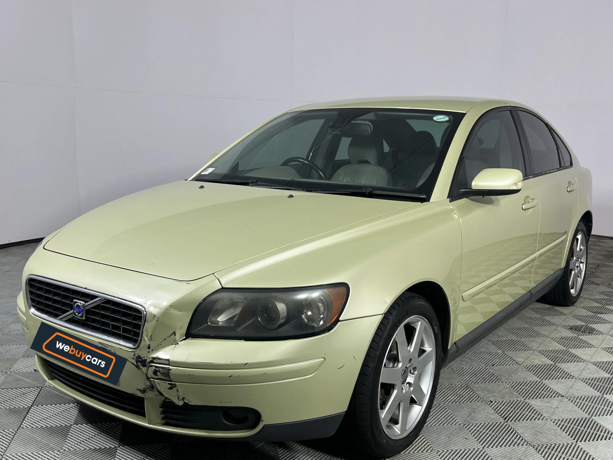 Used 2004 Volvo S40 T5
