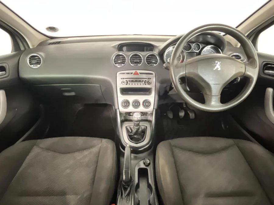 Used 2011 Peugeot 308 1.6 Access - WeBuyCars JHB South Used 2011 Peugeot 308 1.6 Access - WeBuyCars JHB South