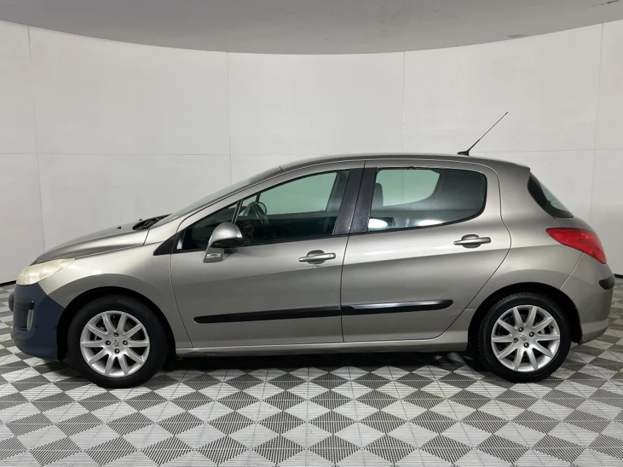 Used 2011 Peugeot 308 1.6 Access - WeBuyCars JHB South Used 2011 Peugeot 308 1.6 Access - WeBuyCars JHB South