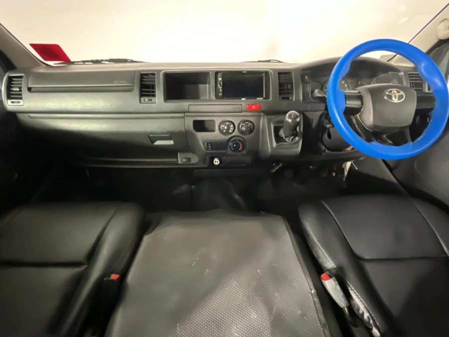 Used 2023 Toyota Quantum 2.5D-4D Ses-fikile - WeBuyCars JHB South