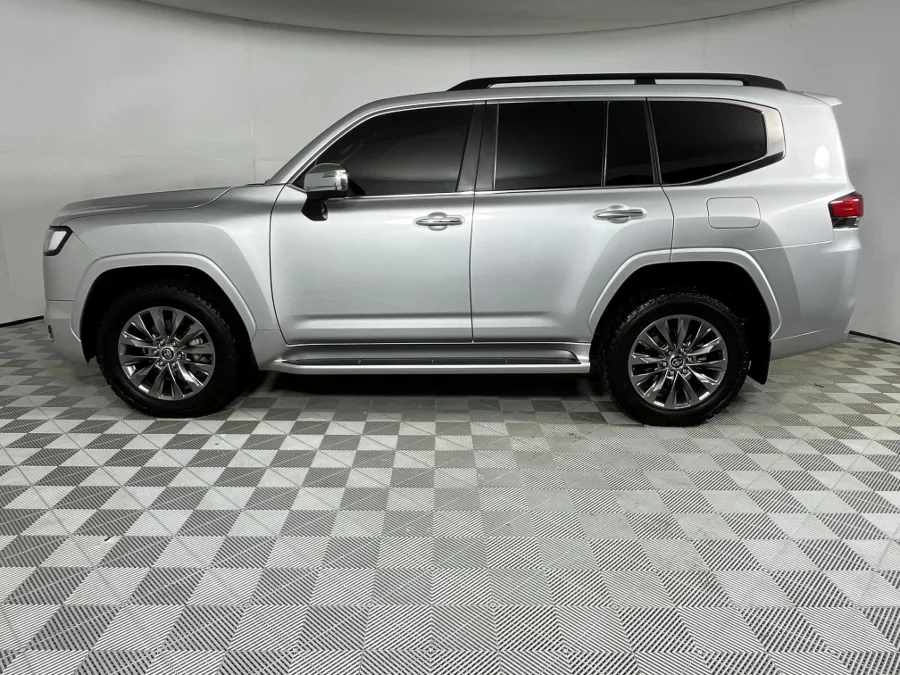 Used 2023 Toyota Land Cruiser 300 3.3D ZX - WeBuyCars Silverlakes