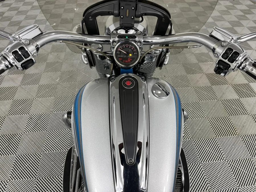 Used 2016 Harley Davidson CVO Softail Deluxe - WeBuyCars Silverlakes