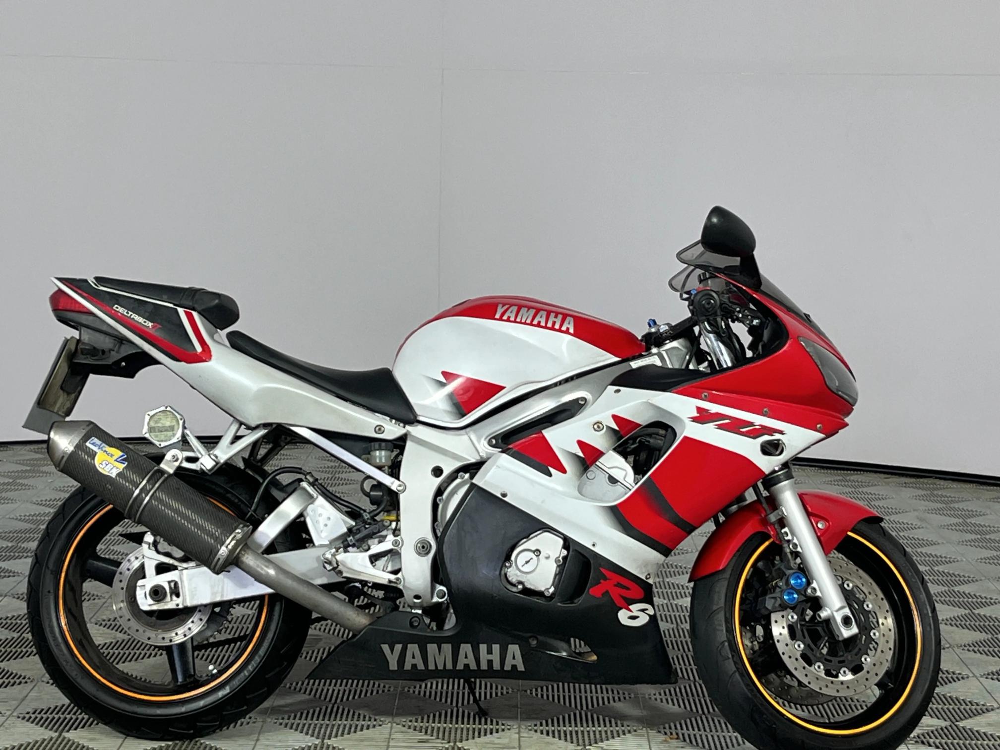 Used 2010 Yamaha YZF R6