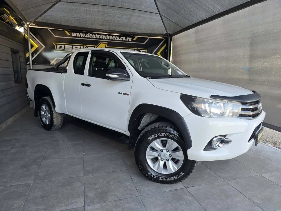 Used 2017 Toyota Hilux 2.4GD-6 Xtra cab SRX - Deals 4 Wheels