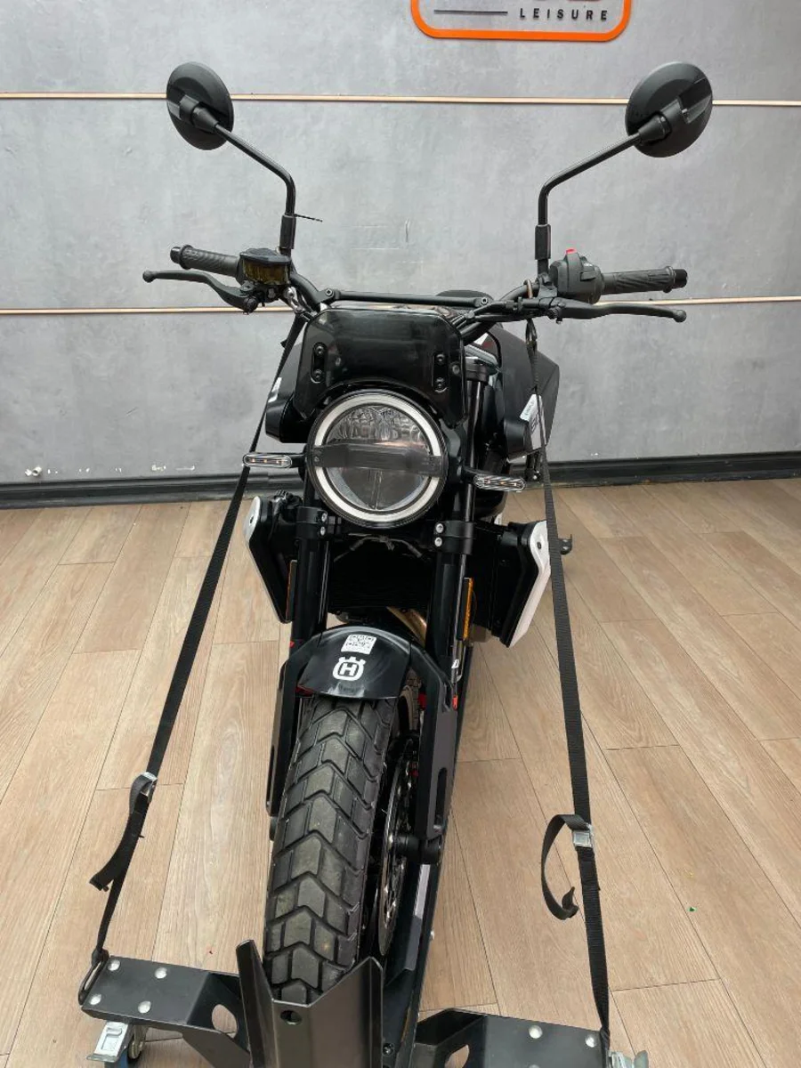 Used 2024 Husqvarna SVARTPILEN 801 - UB Leisure