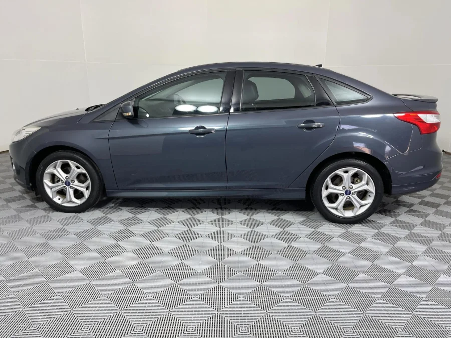 Used 2014 Ford Focus sedan 1.6 Trend - WeBuyCars Montana