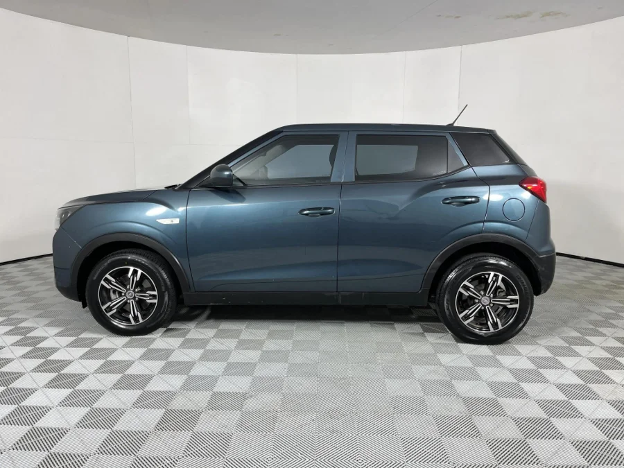 Used 2022 Mahindra XUV300 1.2T W4 SE - WeBuyCars Gqeberha