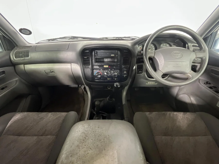 Used 2004 Toyota Land Cruiser 100 4.2D GX - WeBuyCars Richmond