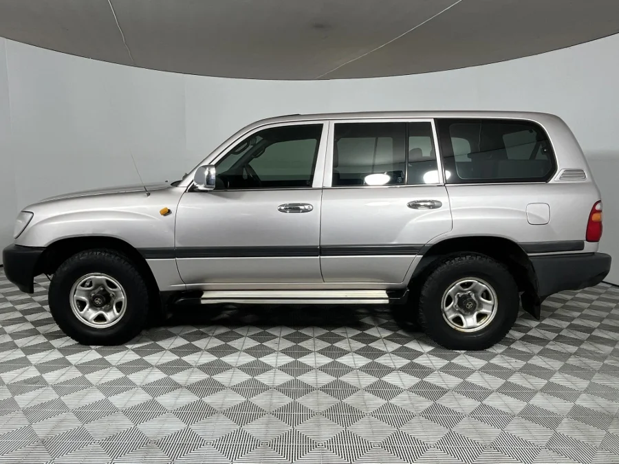 Used 2004 Toyota Land Cruiser 100 4.2D GX - WeBuyCars Richmond