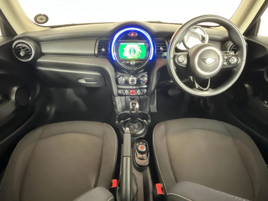 Used 2018 MINI Hatch One Hatch 3-door - WeBuyCars Gqeberha